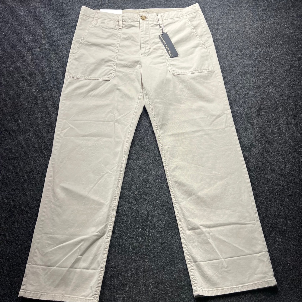 Banana Republic Boyfriend Chino Pants Khaki Beige Size 12 NWT 183894-02-1